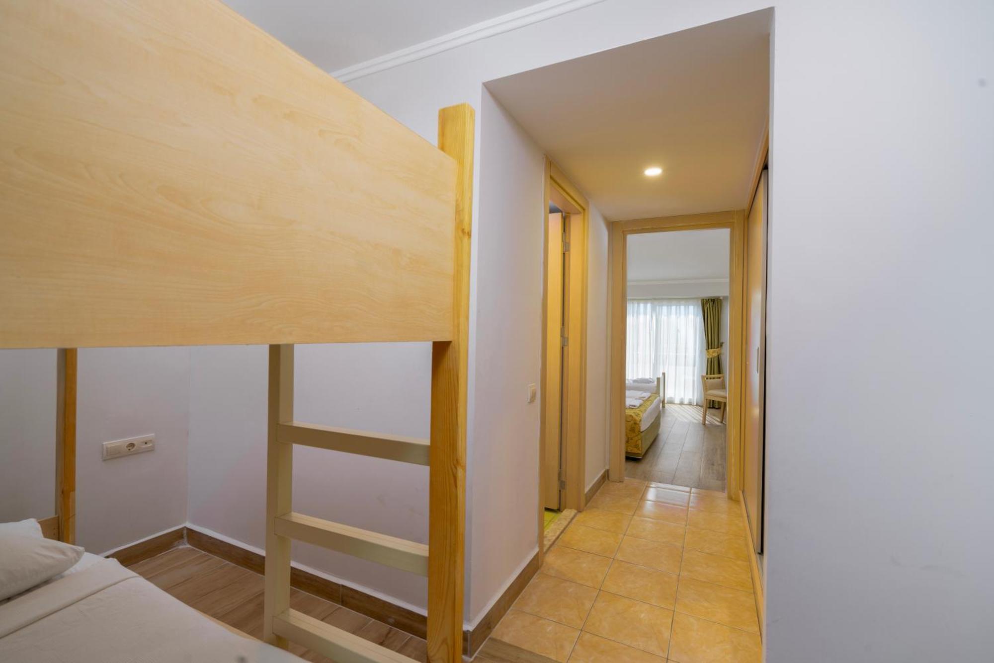 White Lilyum Hotel Antalya Exterior photo